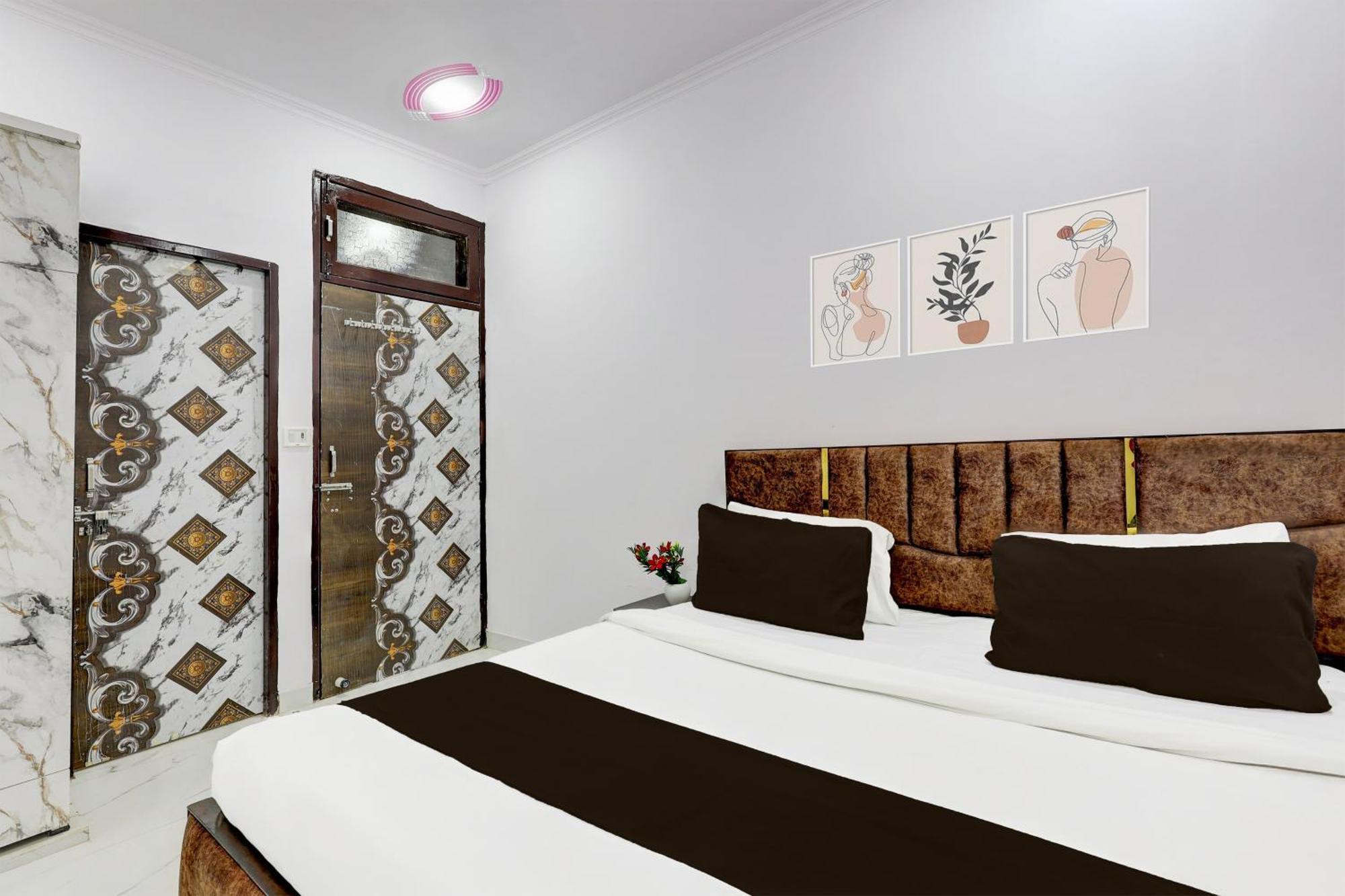 Hotel The Arrow Near Paschim Vihar Delhi  Exterior photo